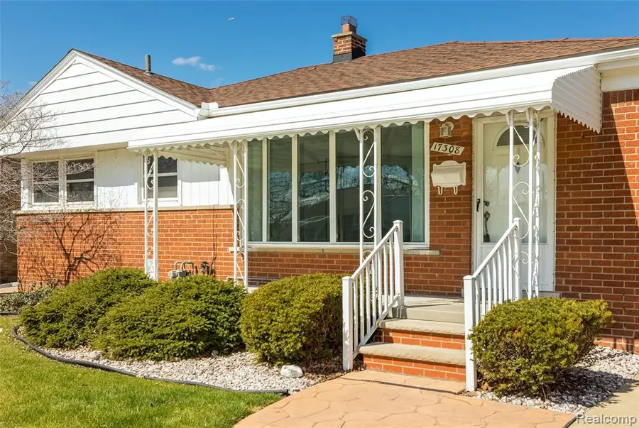 17308 Helen, Allen Park, MI 48101 - #3