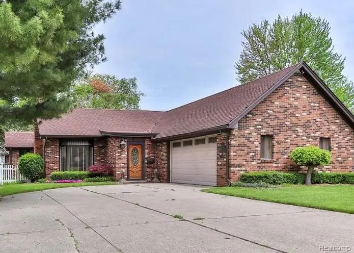 23211 Glenbrook, Saint Clair Shores, MI 48082 - #1