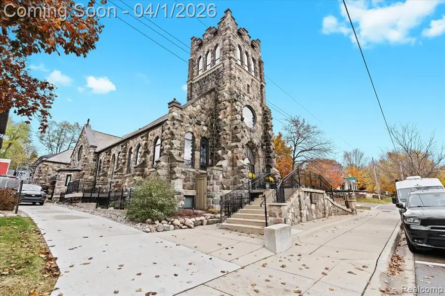 217 E Commerce, Milford, MI 48381 - #2