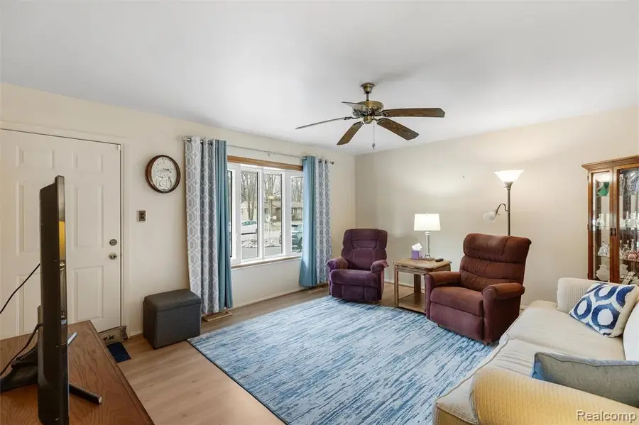 5214 Heath, Clarkston, MI 48346 - #3