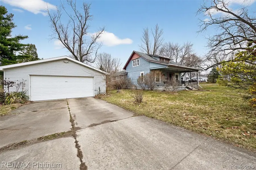215 Washington, Byron, MI 48418 - #3