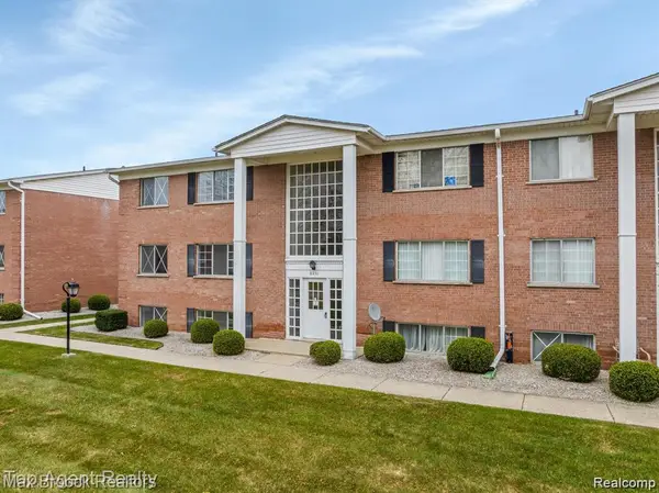 8251 Denwood #G1, Sterling Heights, MI 48312