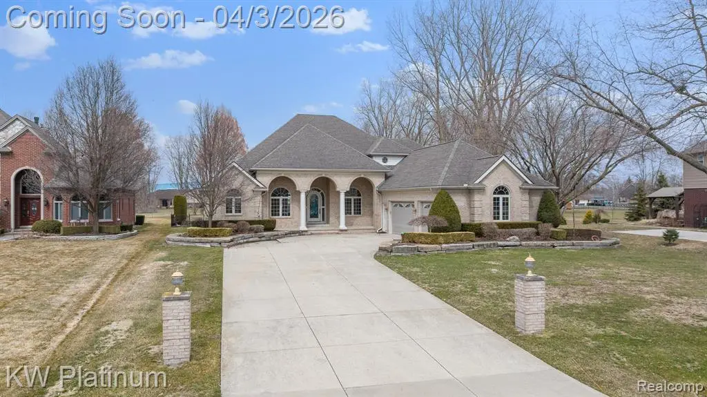 48877 Point Lakeview, Chesterfield, MI 48047 - #1