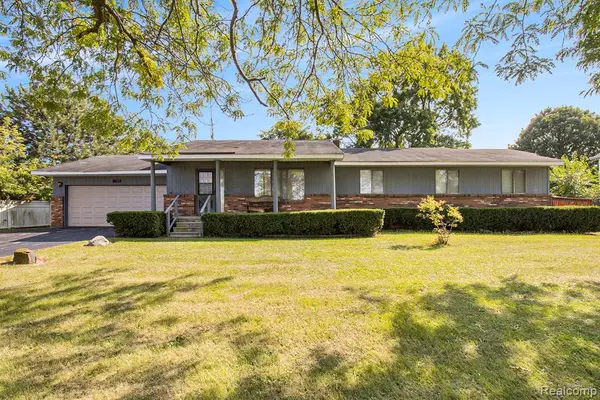 5037 W Court, Flint, MI 48532