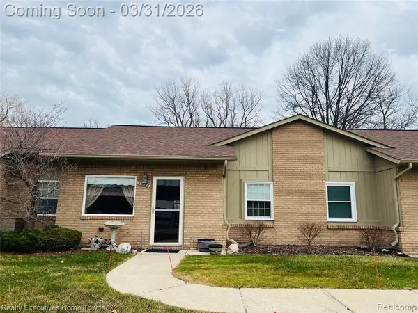 25860 Lira #5, Warren, MI 48089