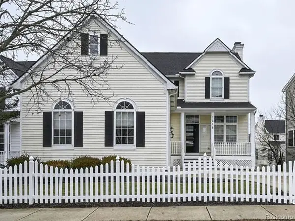 1219 Portsmouth, Howell, MI 48843