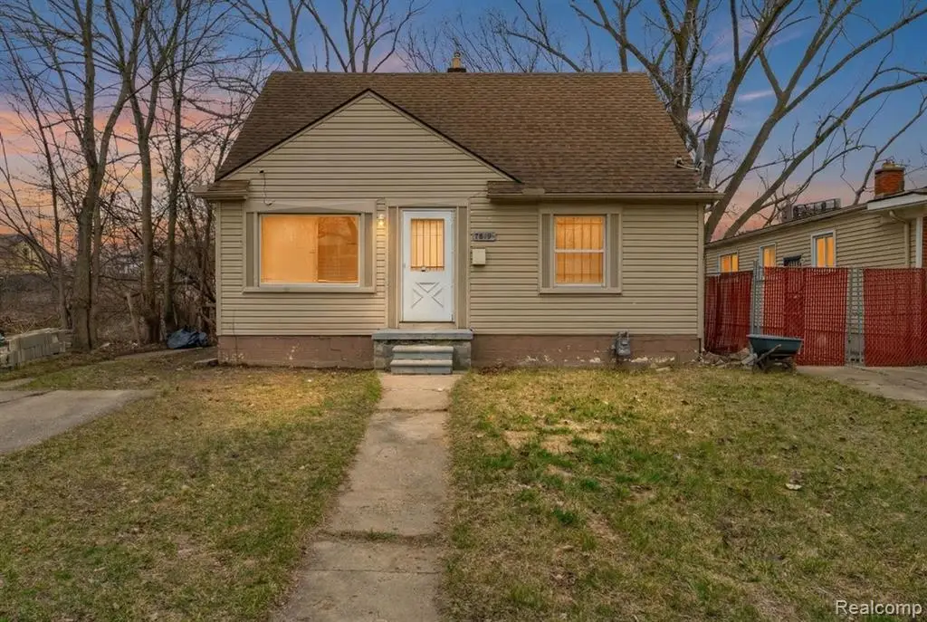 7819 Longacre, Detroit, MI 48228 - #1