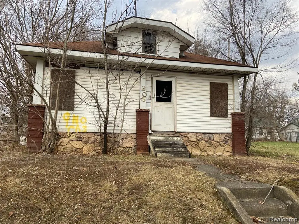205 E Baltimore, Flint, MI 48505 - #1
