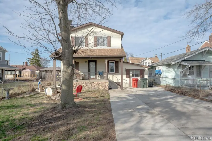 22453 E 10 Mile, Saint Clair Shores, MI 48080 - #2
