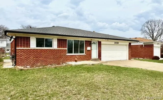 2123 Common, Warren, MI 48092 - #2