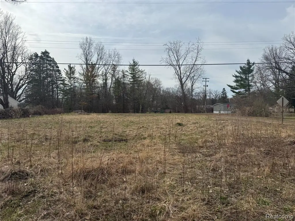 4235 Quick, Holly, MI 48442 - #1