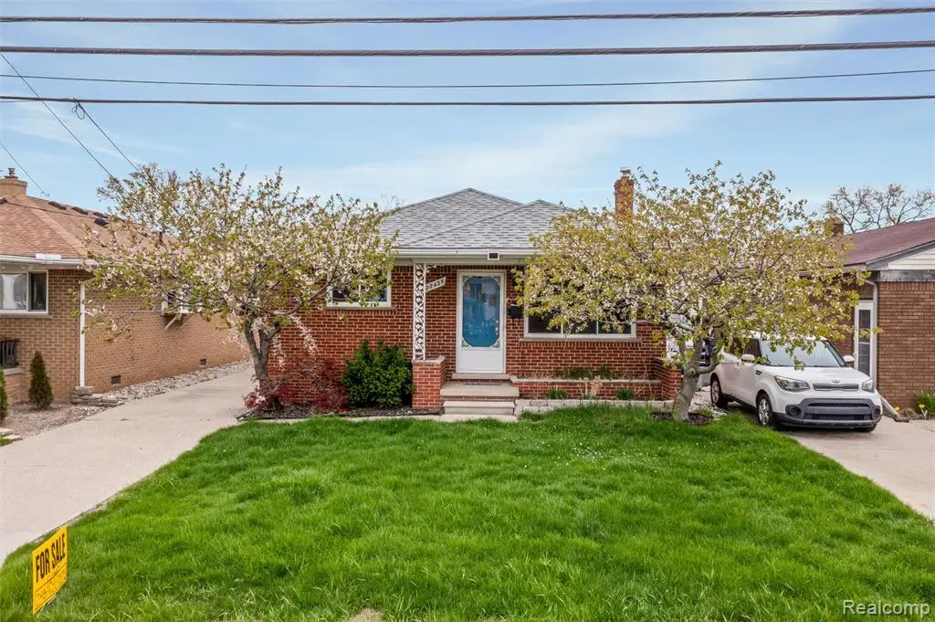 22435 Lange, Saint Clair Shores, MI 48080 - #1