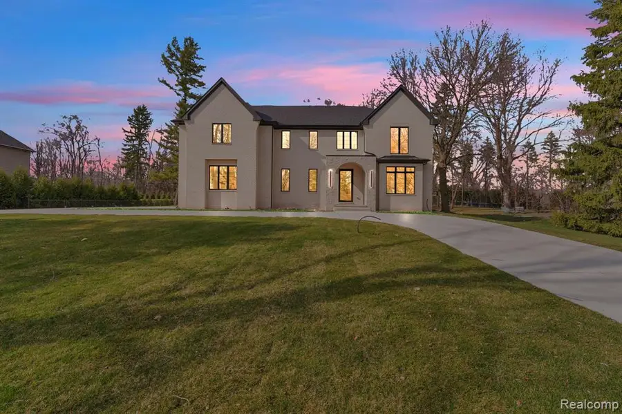 4546 Niagara, Bloomfield Hills, MI 48301 - #3