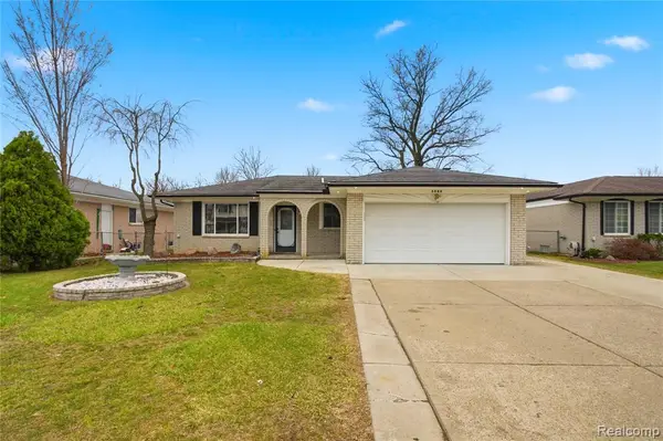 3088 Gloucester, Sterling Heights, MI 48310