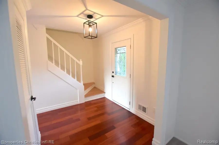 4217 Covered Bridge, Bloomfield Hills, MI 48302 - #2