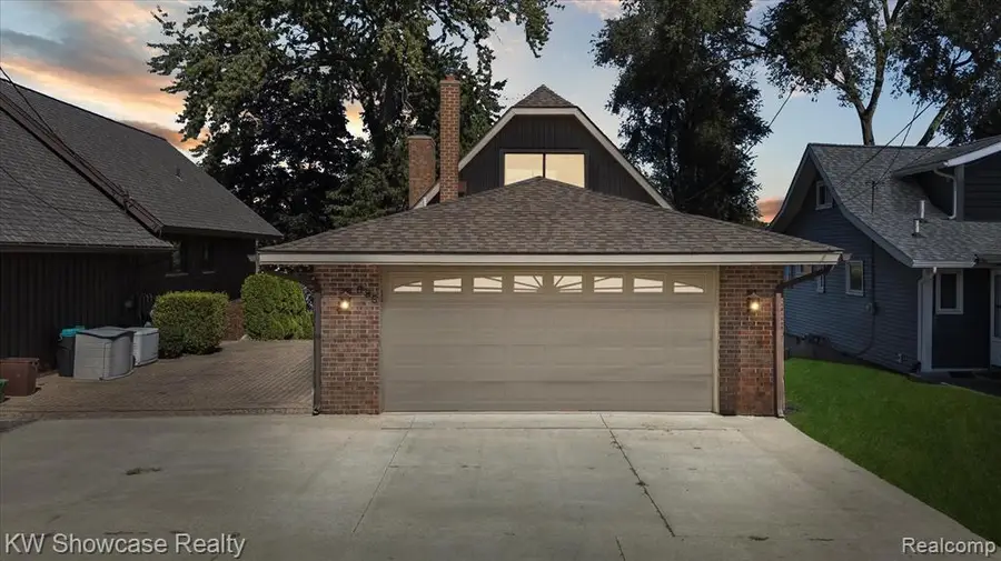 688 Wolverine, Walled Lake, MI 48390 - #3