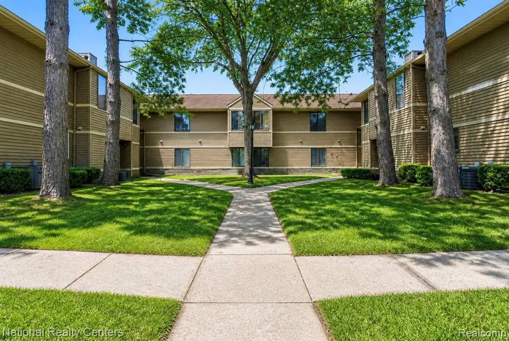 175 Briarcrest #111, Ann Arbor, MI 48104 - #1