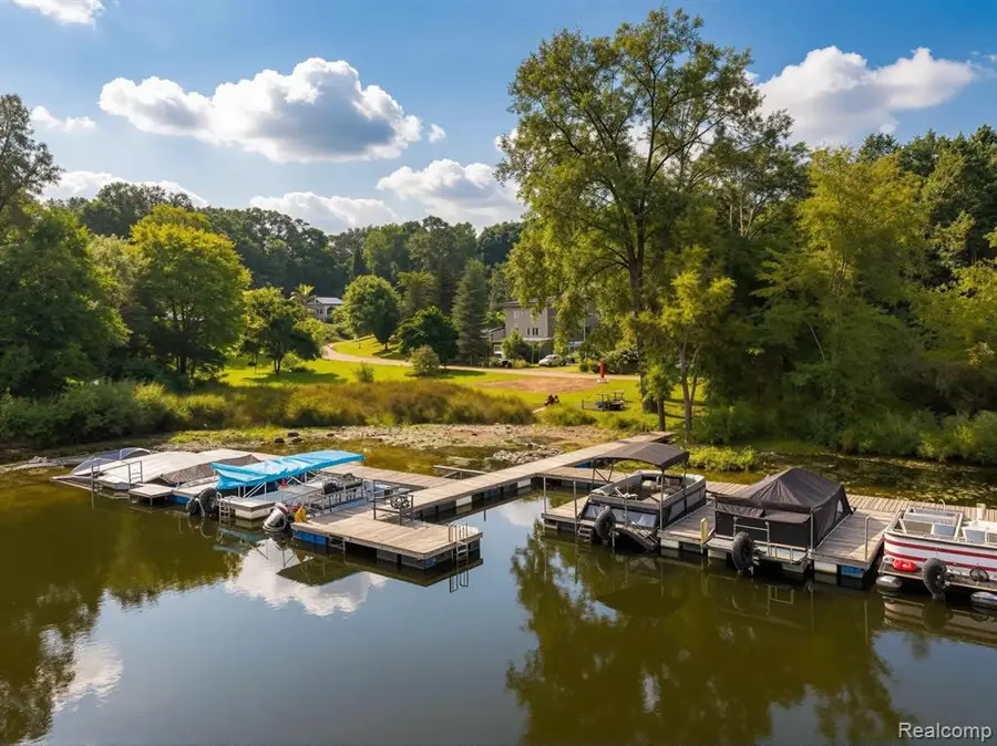 8700 Hillsdale, Gregory, MI 48137 - #2