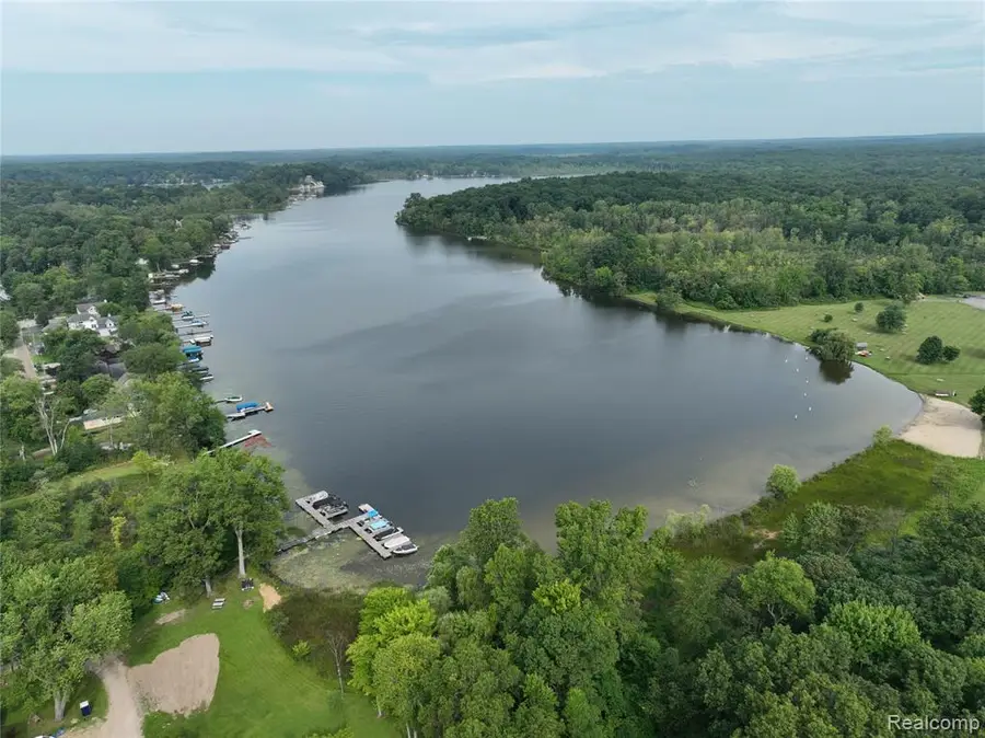 8700 Hillsdale, Gregory, MI 48137 - #3