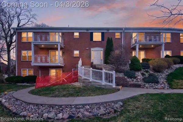 3333 Moores River #702, Lansing, MI 48911