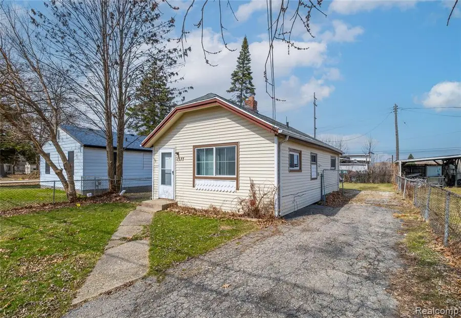 1377 Allen, Burton, MI 48529 - #2