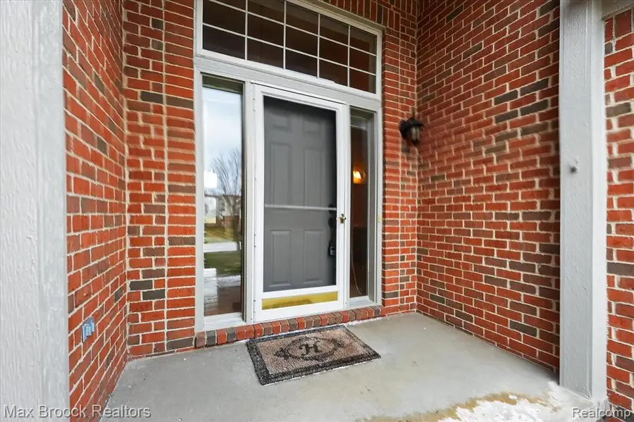 6166 Lochmore, Commerce Township, MI 48382 - #3