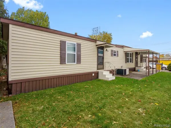 192 Jay, Dearborn Heights, MI 48127