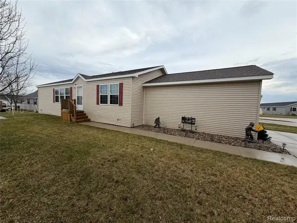 241 Waterway, Lapeer, MI 48446
