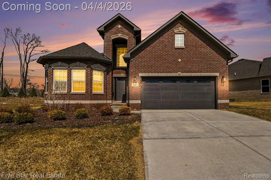 7842 Trailside, West Bloomfield, MI 48323 - #2