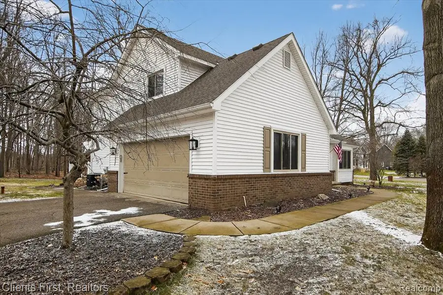 5150 Edward James, Howell, MI 48843 - #3