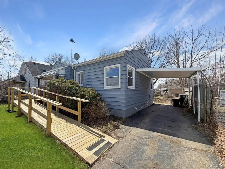 1034 Meida, Flint, MI 48532 - #2