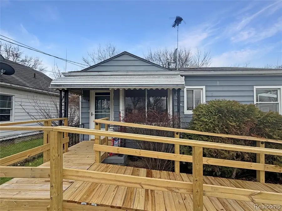 1034 Meida, Flint, MI 48532 - #3