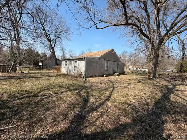 9030 Funston, White Lake, MI 48386