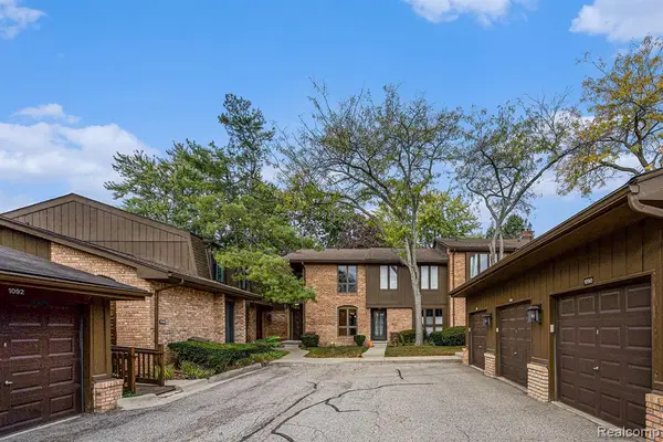 1090 Greenhills, Ann Arbor, MI 48105