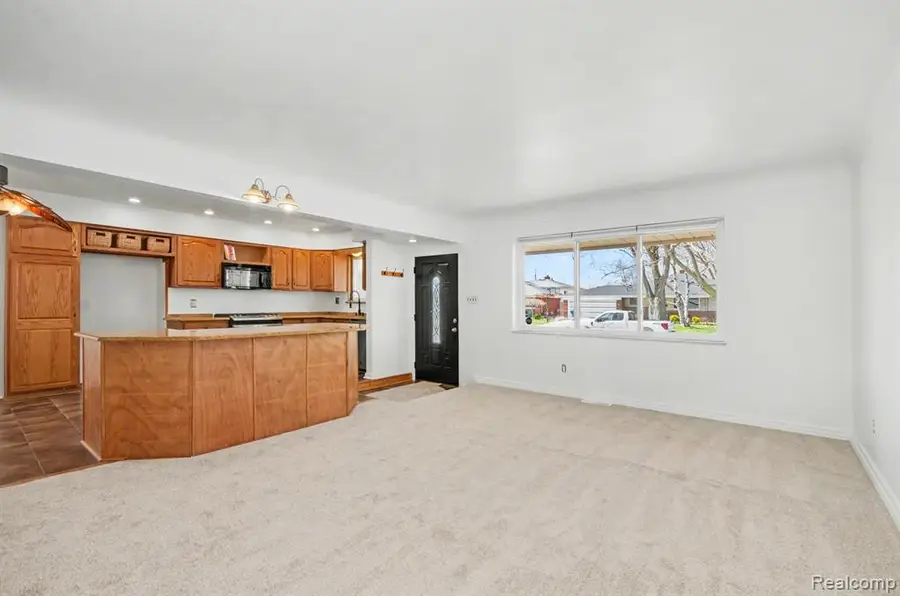 30612 Dover, Warren, MI 48088 - #2