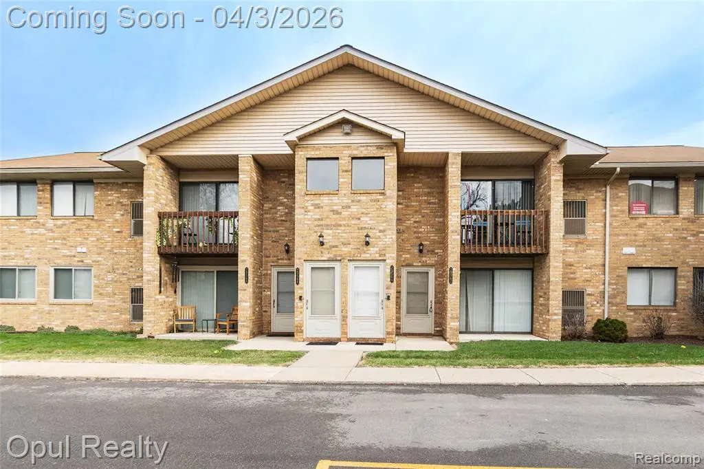29562 Clarita, Livonia, MI 48152 - #1