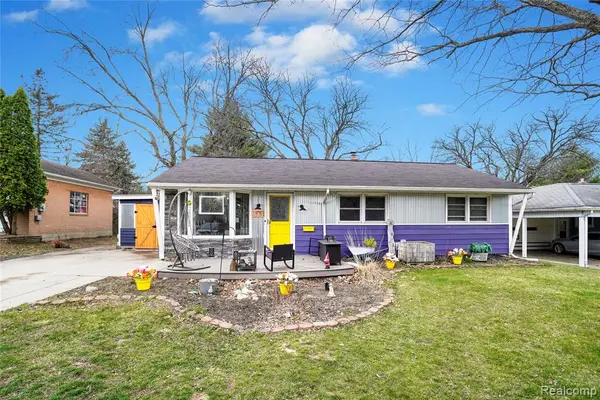 633 N Adelaide, Fenton, MI 48430