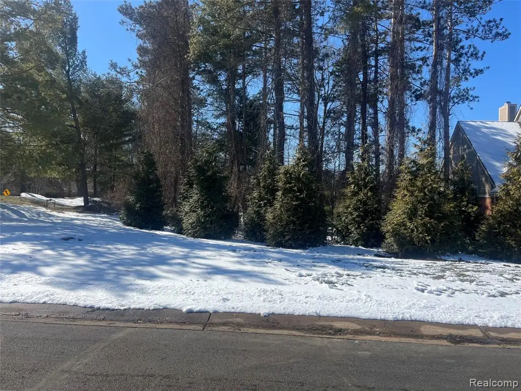 3291 Timberlake, Walled Lake, MI 48390 - #1