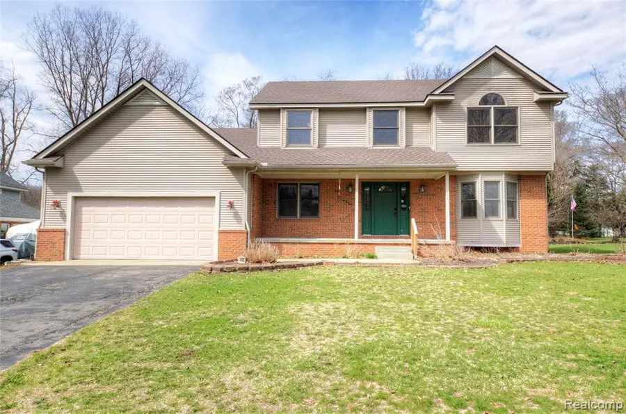 4570 River Hills, Brighton, MI 48114 - #2