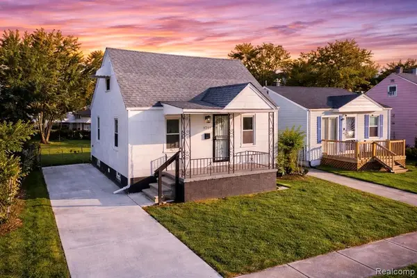 8269 Westminster, Warren, MI 48089