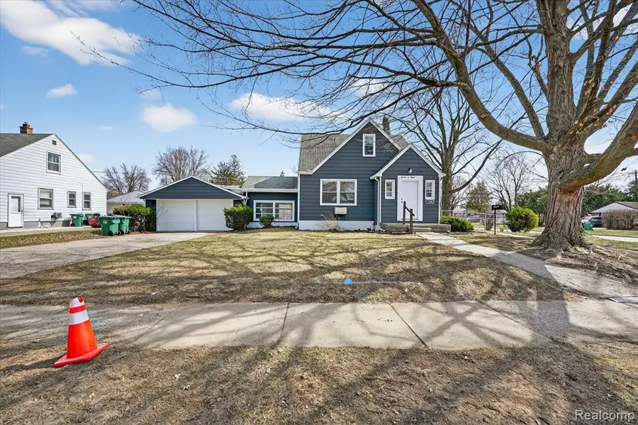1108 Helen, Garden City, MI 48135 - #3