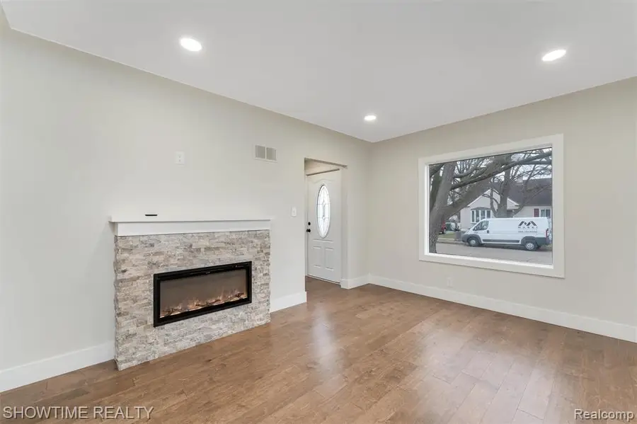 769 Coolidge, Clawson, MI 48017 - #3
