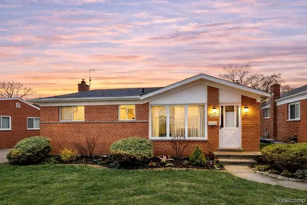 23223 Panama, Warren, MI 48091