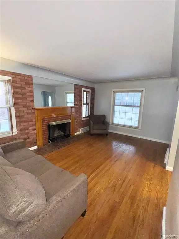 15050 Camden, Eastpointe, MI 48021 - #3