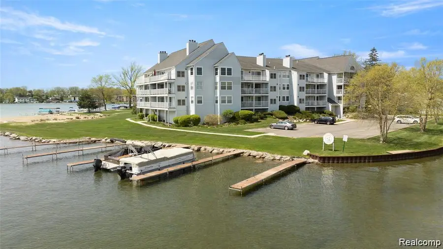 3565 Port Cove #69, Waterford, MI 48328 - #2