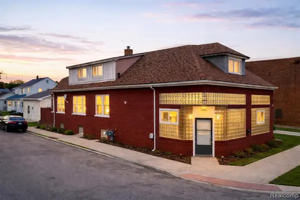 11603 Klinger, Hamtramck, MI 48212