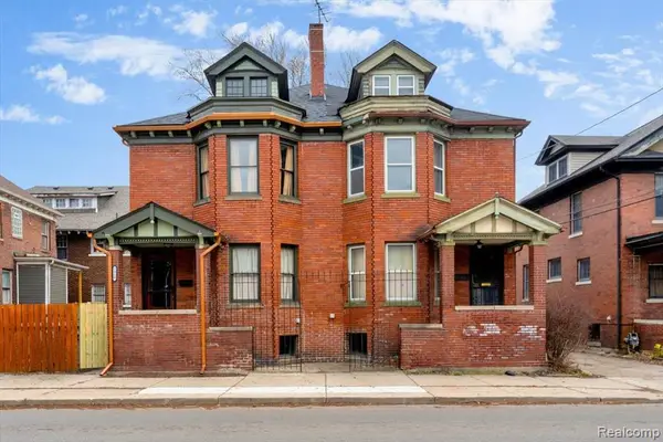 7950 E Lafayette, Detroit, MI 48214