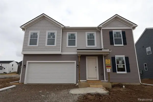 606 Harvest, Chelsea, MI 48118