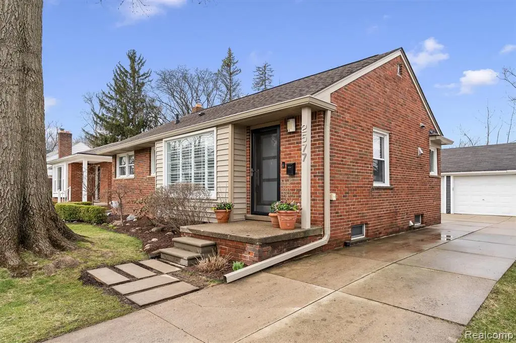 2577 Buckingham, Birmingham, MI 48009 - #1