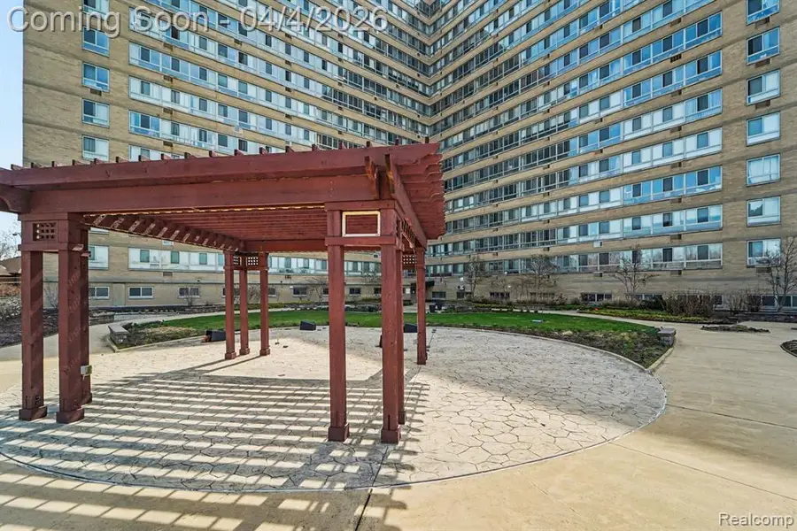 8900 E Jefferson #729, Detroit, MI 48214 - #3